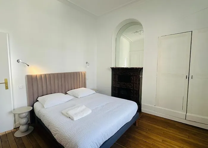 Hyper Centre Cathédrale Boulingrin 101 *